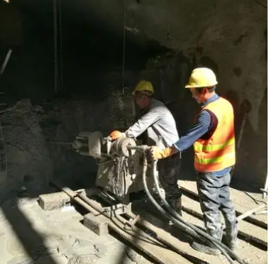 西市水下抗分散灌浆料特点 水下不分散注浆料介绍